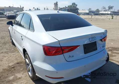 2015 Audi A3 2.0T Premium z USA, uszkodzony, nr VIN WAUBFGFF9F1127101